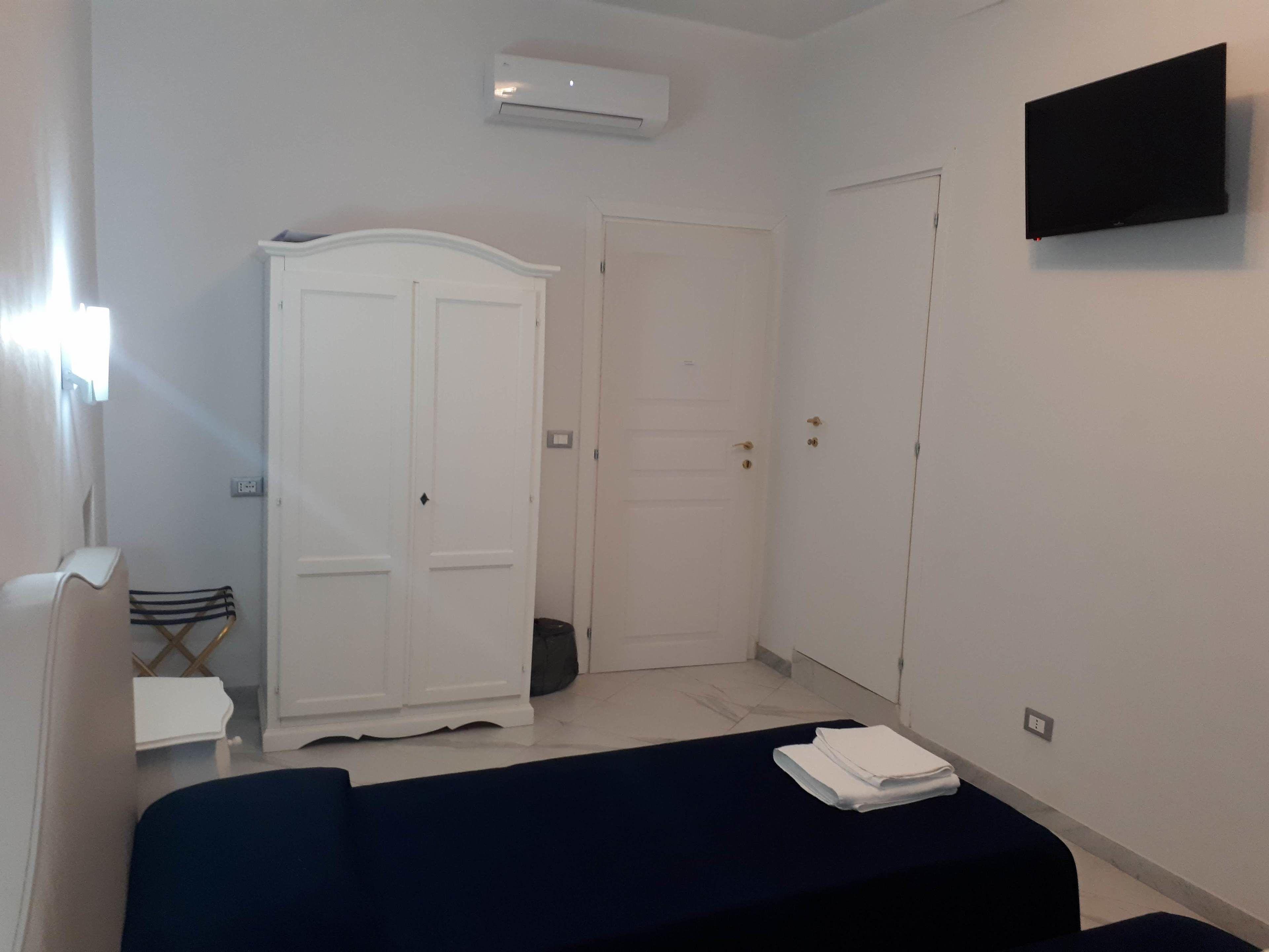 Royal Rooms — Photos 1